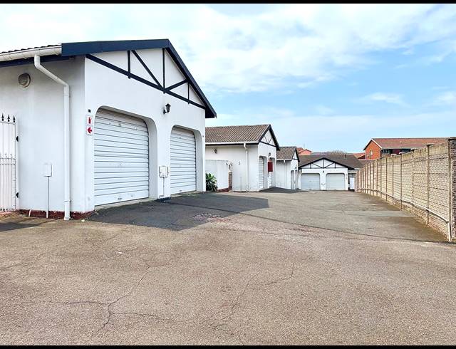 3 BEDROOM SECTIONAL TITLE FOR SALE IN MONTCLAIR
